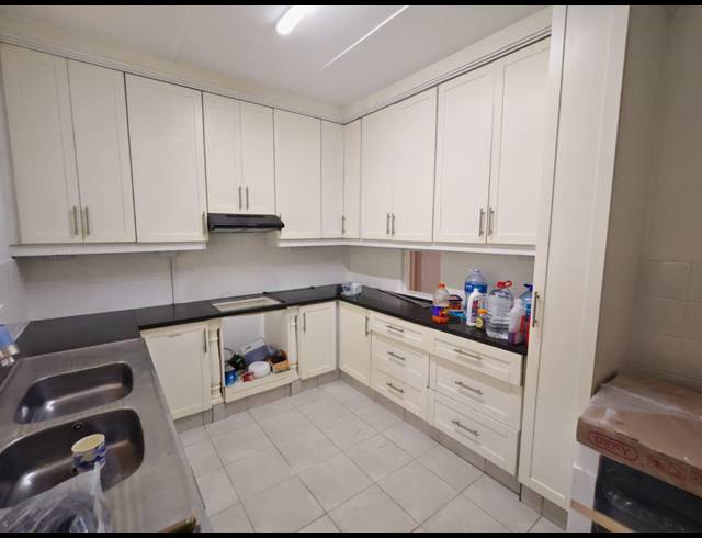 4 BEDROOM HOUSE TO LET IN MOSELEY PARK